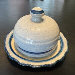 Great French Country Studio Pottery Ivory & Blue Glaze Earthenware Cheese Dome